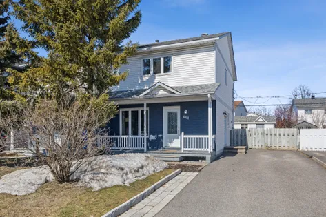 9 rooms house of 128m² in Gatineau