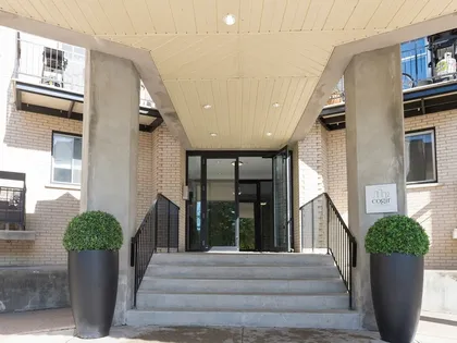 1 room apartment of 62m² in Montreal