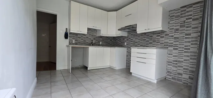 5 rooms apartment of 88m² in Montreal