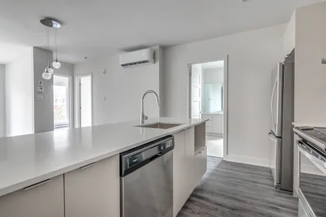2 rooms apartment of 62m² in Montreal