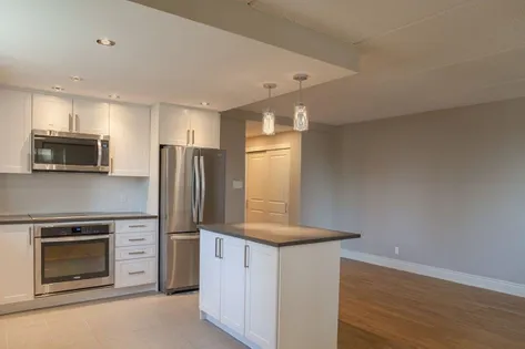 3 rooms apartment of 105m² in Westmount