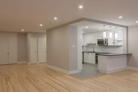 3 rooms apartment of 135m² in Montreal