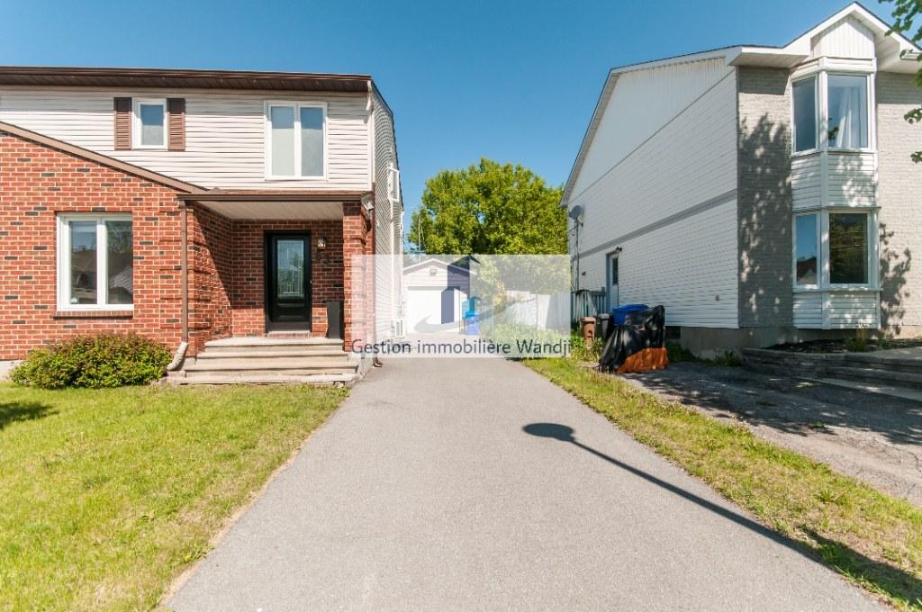 Maison semi-détachée avec garage à Aylmer