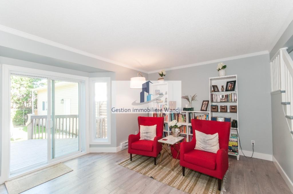 Maison semi-détachée avec garage à Aylmer