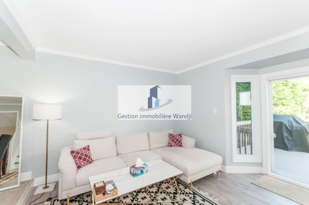 Maison semi-détachée avec garage à Aylmer
