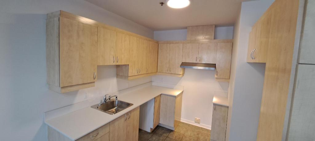 3 1/2 RENOVER, Saint-Eustache avec clientèle 55+ ans