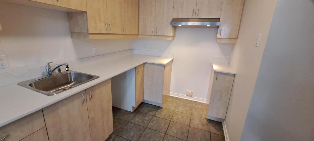3 1/2 RENOVER, Saint-Eustache avec clientèle 55+ ans