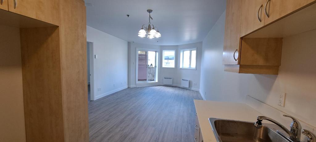 3 1/2 RENOVER, Saint-Eustache avec clientèle 55+ ans