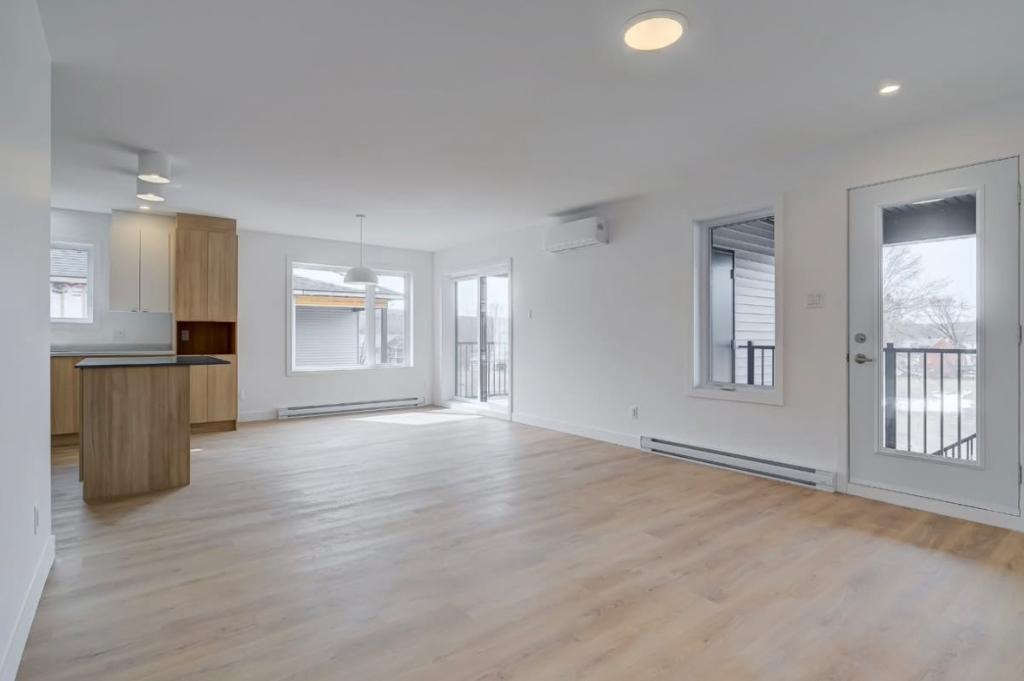 Appartement 4 1/2 - Disponible dès maintenant- Richmond Qc