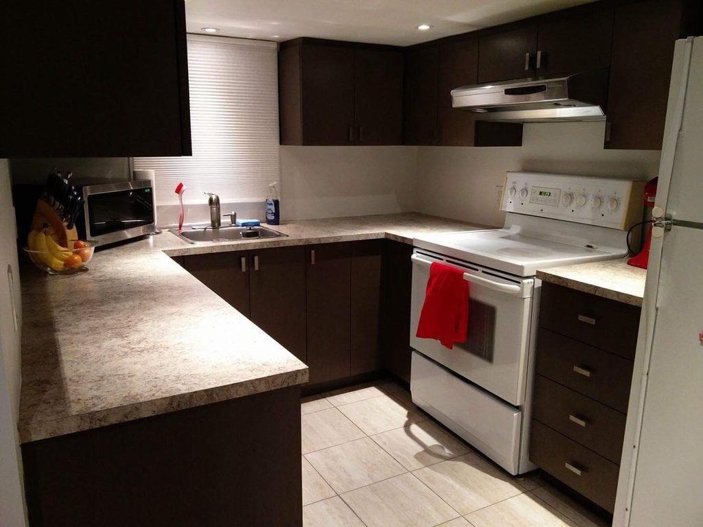 Grand 3 1/2 Rénové de 800 pi² à Villeray