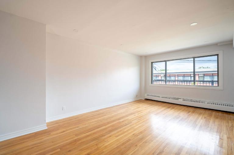 🟢UN MOIS GRATUIT*🟢 🏡 1 chambre lumineuse |1 350 $/mois