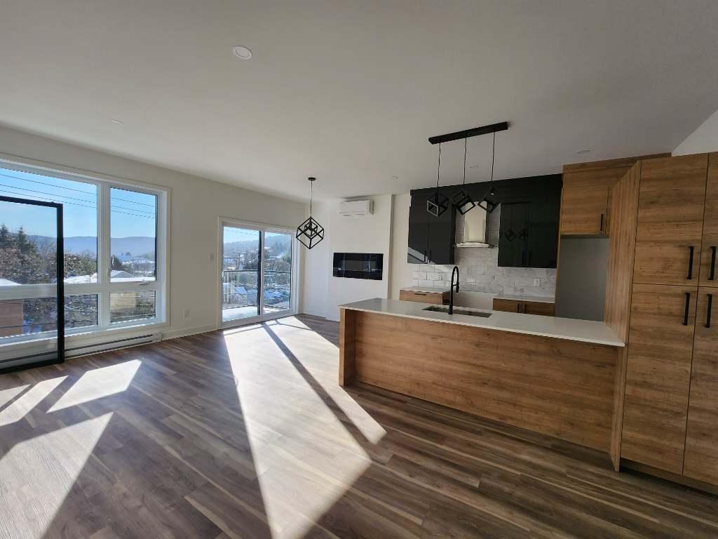 Grand 5 1/2 Sainte-Adèle Dernier étage