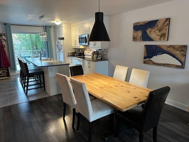 SUPERBE 5 1/2 AVEC GARAGE! (borne électrique)