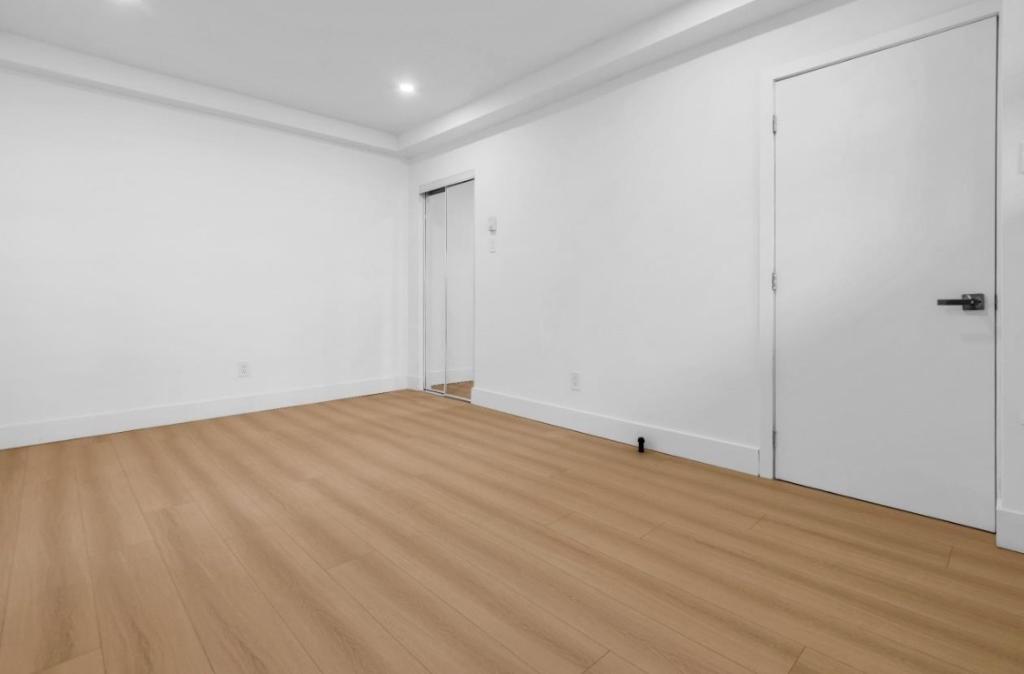 Cote St Luc 1 bed 1 bth Apartment for rent immediate occupancy