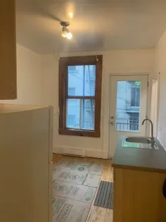 1 room of 59m² in Montreal
