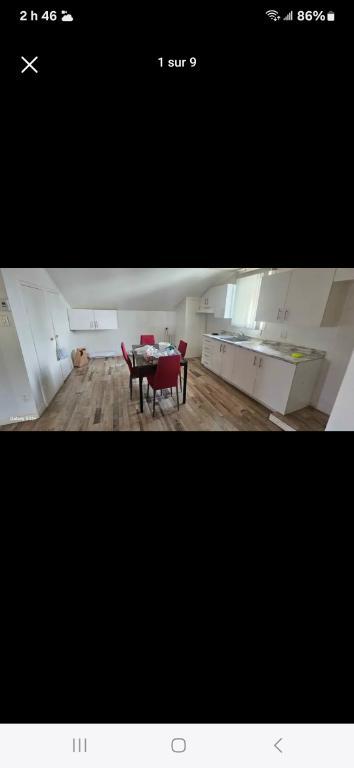 Charmant 4 ½ situé au troisième étage d’un trois étages