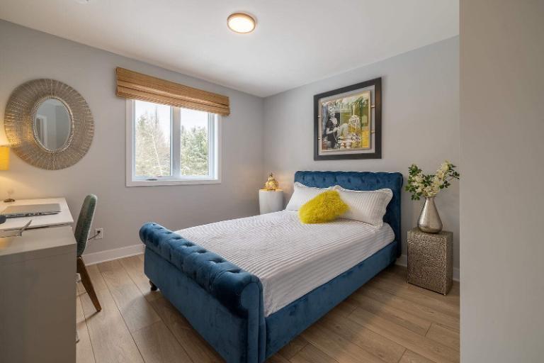 2 CH - 1 SDB - Bromont - $1,800 /mo