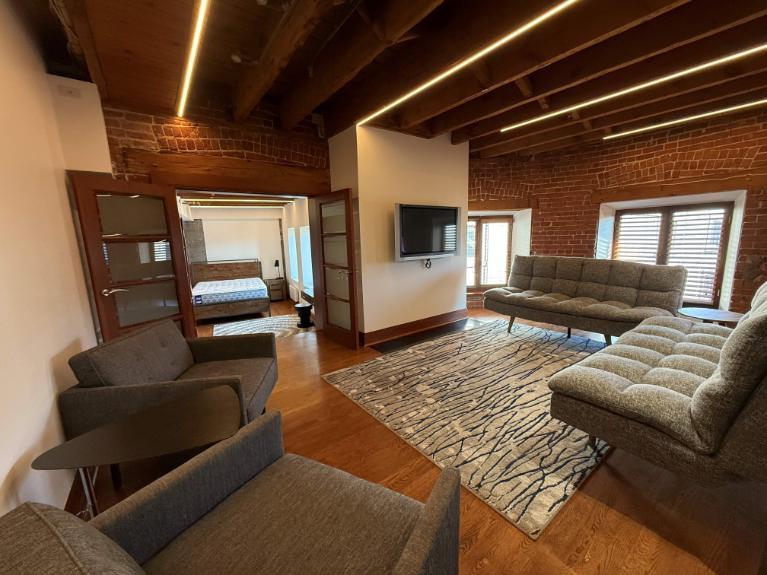 1 CH - 1 SDB - Montréal - $1,995 /mo