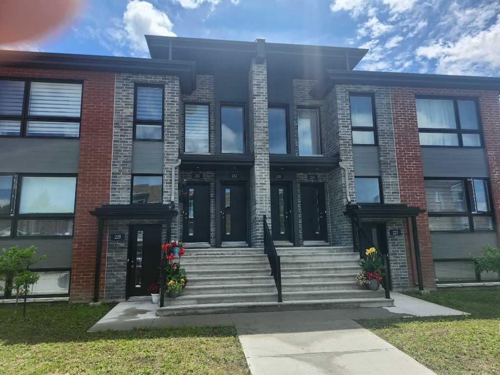 apartement 4 1/2, neuf ,lafontaine