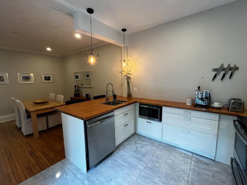 4½ + espace bureau à louer + cour arrière - BIEN LIRE