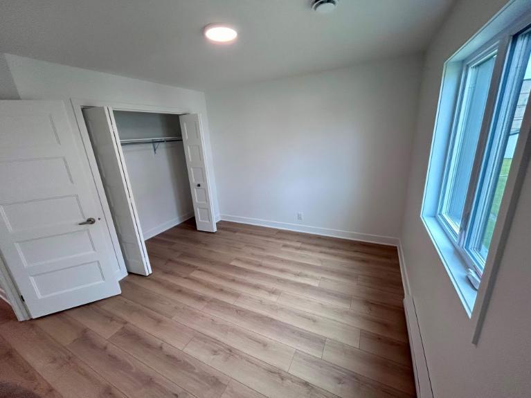 3 CH - 1 SDB - Granby - $1,625 /mo