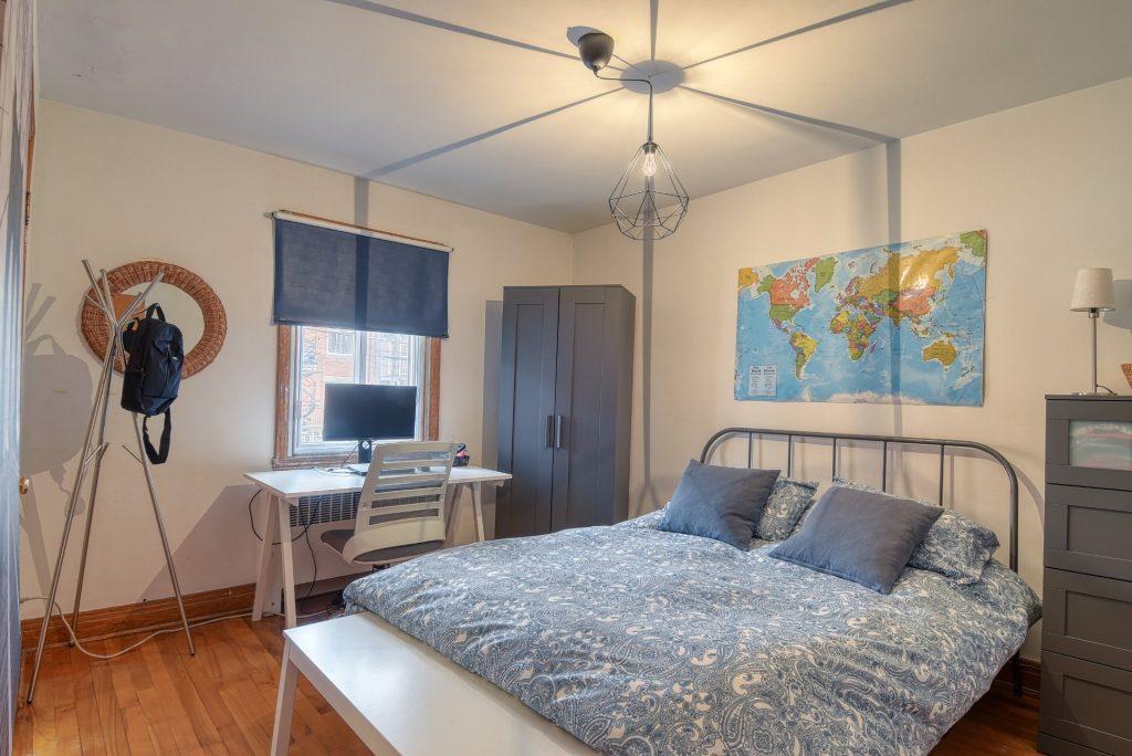 5 1/2 rénové, à 5 mn à pied du métro Fabre, des commerces et grands parcs