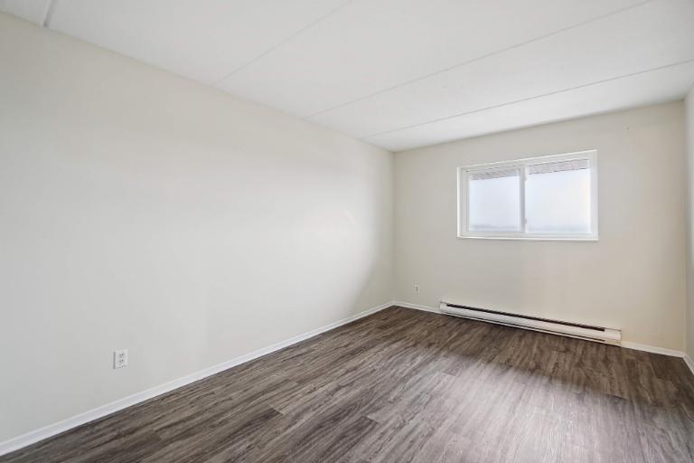 2 CH - 1 SDB - Gatineau - $1,695 /mo