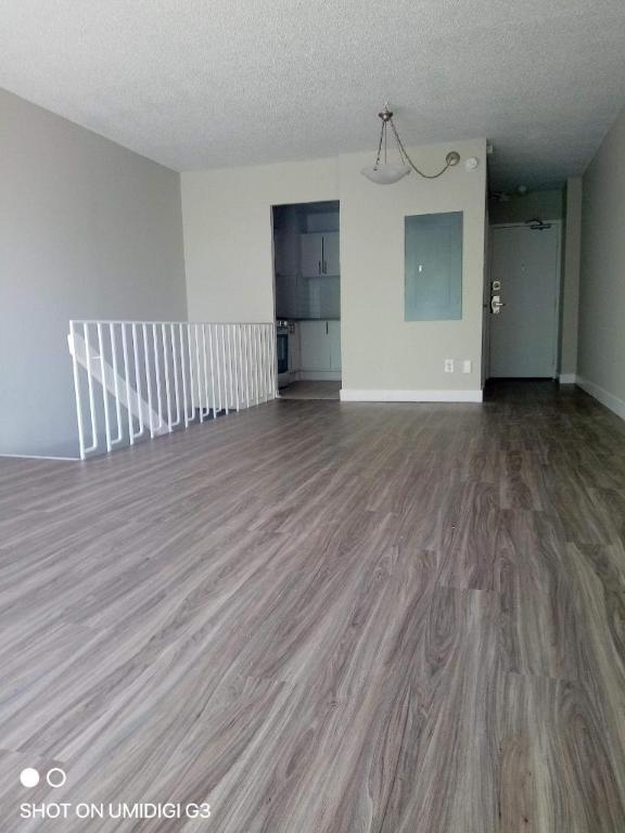 3 CH - 1 SDB - Longueuil - $2,040 /mo