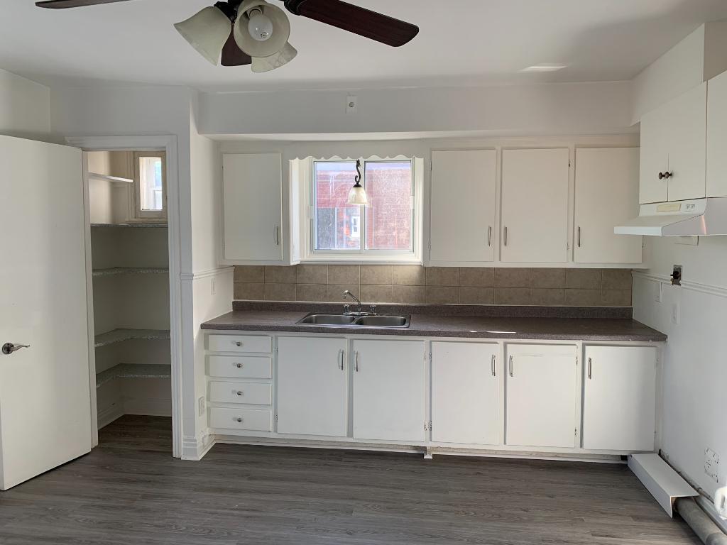 5 1/2 spacieux et lumineux