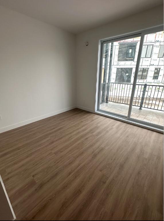 Studio-style condo à louer Livraison 1 Juillet 2026