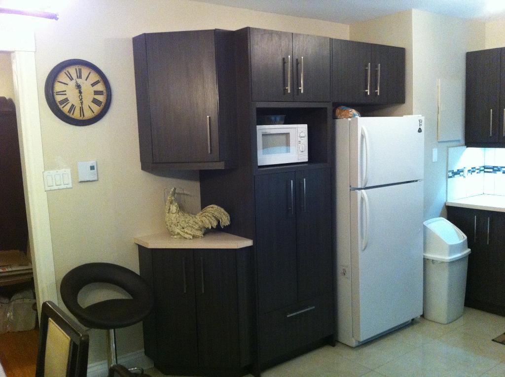 Grand 5 ½ rénové, lumineux et paisible.