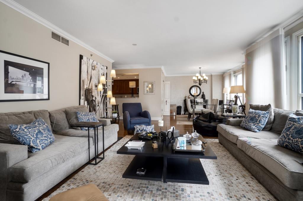 Furnished & Renovated - 20th floor - PRESTIGIOUS - Condo / apartment for reny Montreal Ville-Marie