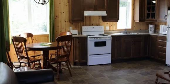 2 CH - 1 SDB - Saint-Honoré-de-Témiscouata - $2,700 /mo