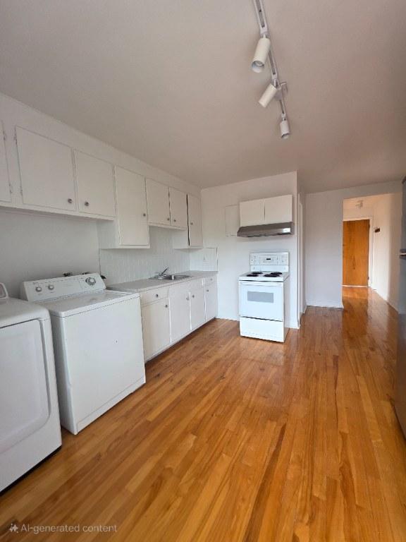 Charmant ensoleillee / Bright Sunny 3 1/2