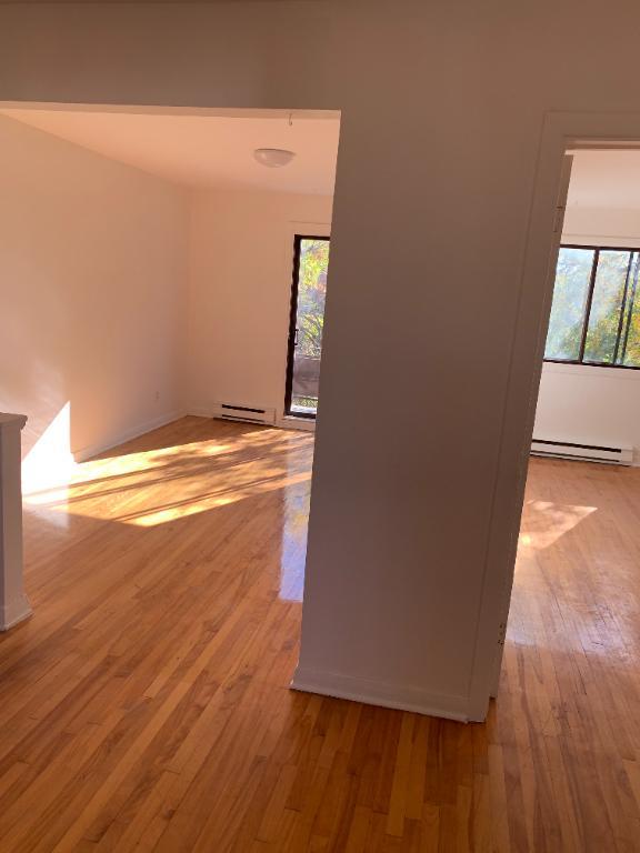 🏡 Grand 4 ½ lumineux à louer – 9305, 24e Avenue (3e étage) – 1 200 $/mois