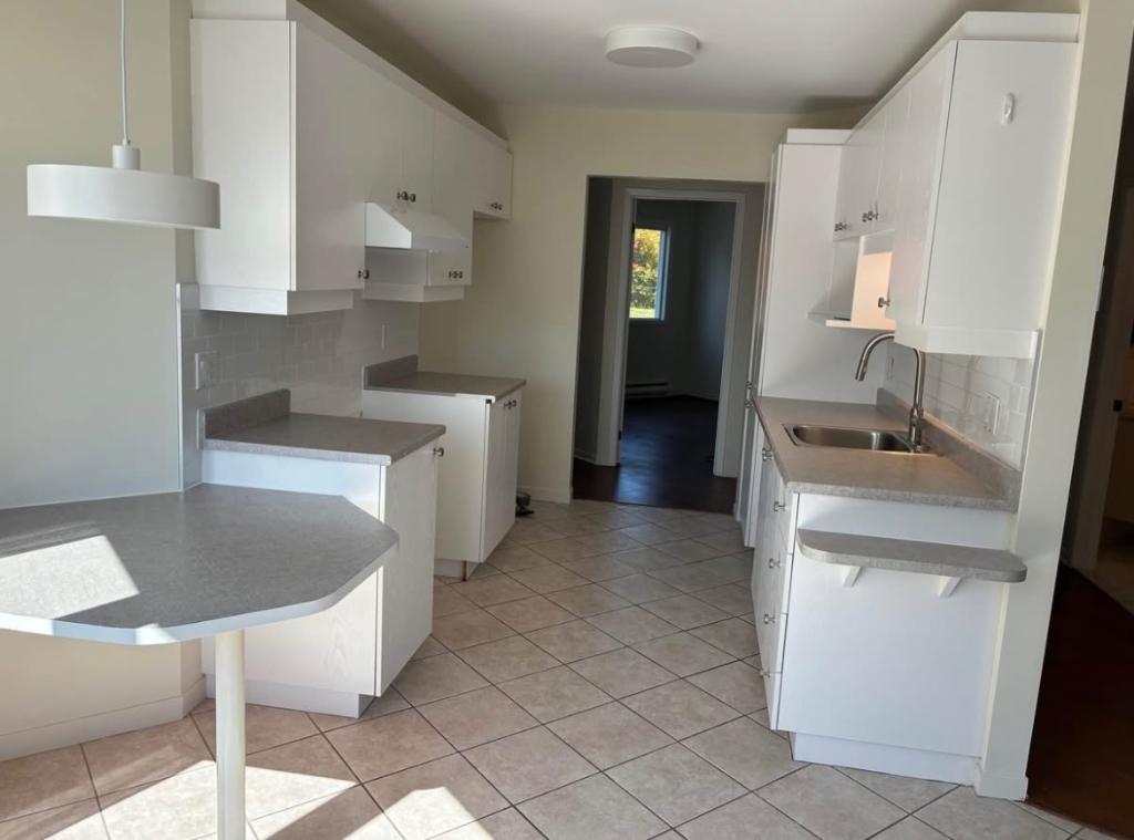 Appartement 4 1/2 à louer