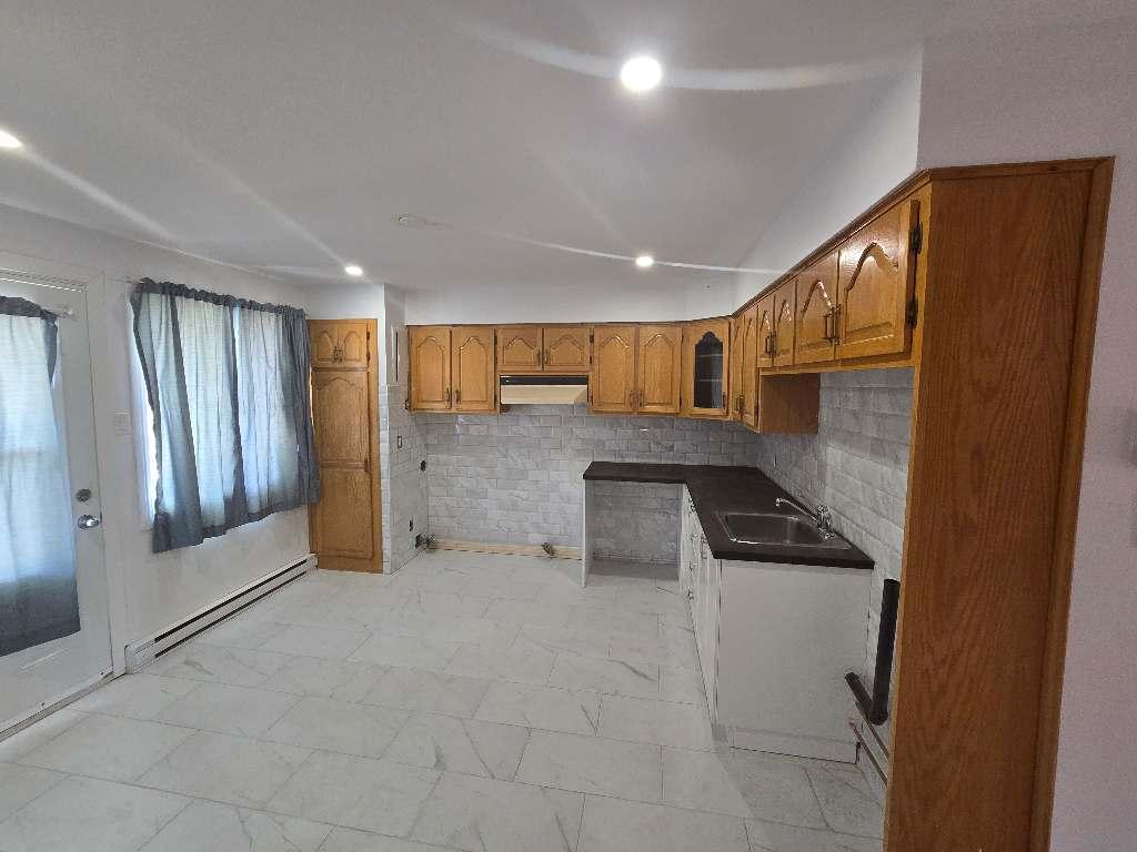 Grand 5½ à louer – Emplacement idéal près des autoroutes 25/40 et du métro Honoré-Beaugrand