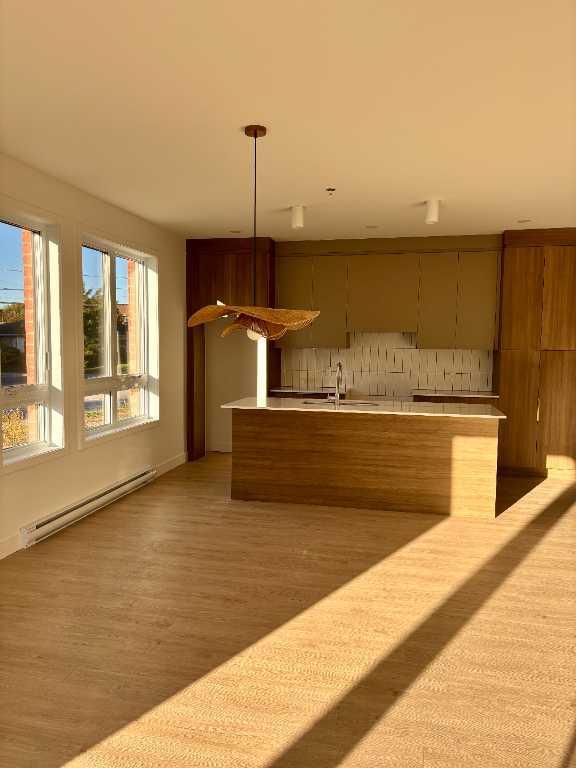 IMMEUBLE 55 ans et plus - 4 1/2 STATIONNEMENT INTÉRIEUR - ASCENSEUR