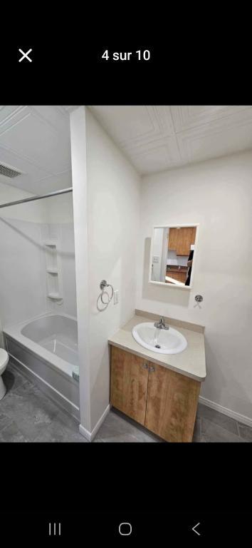 Grand 2 et demi chauffé, eclairé 725$ shawinigqn