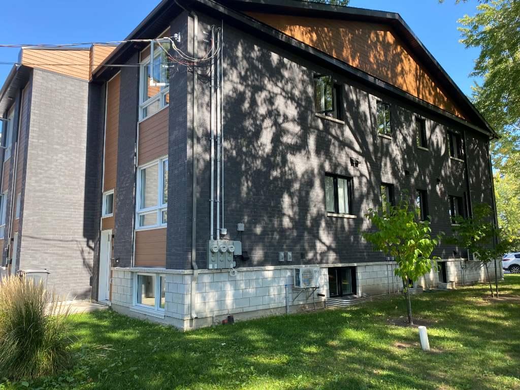 Condo moderne à louer - Animaux acceptés