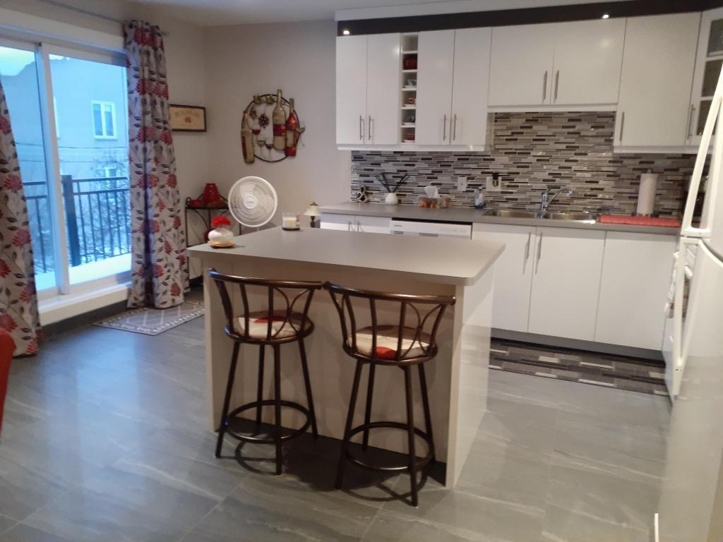 Grand 5 1/2 Laval (Vimont), 2100$/mois, 1er janvier 2026