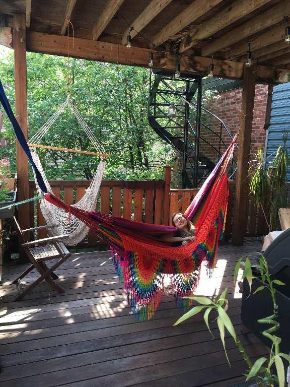 Appartement 2 chambres - baigné de lumière au cœur du Mile-End