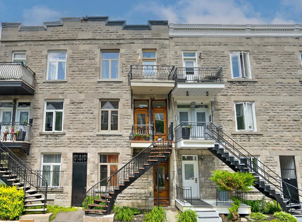 Maison Lumineuse 3 Chambres en plein Centre-Ville