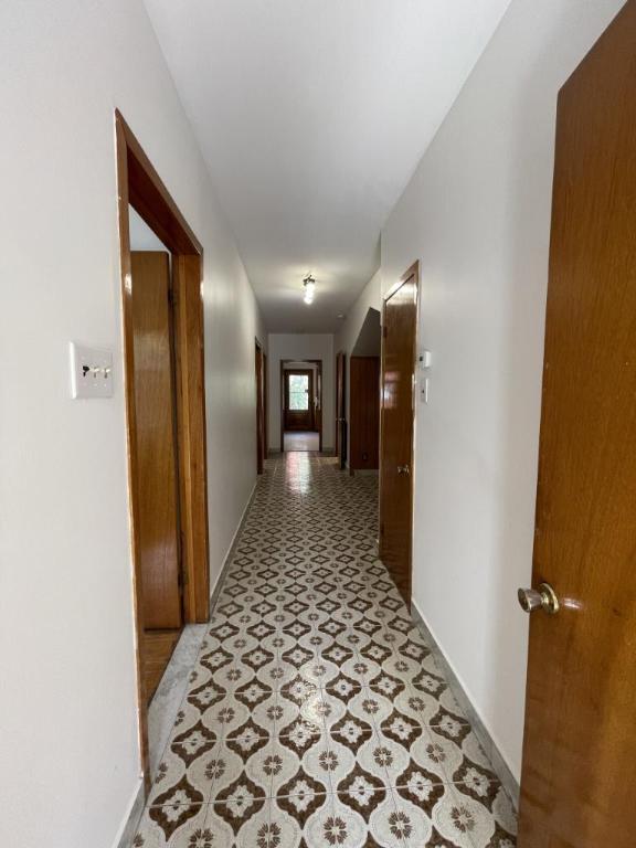 8 1/2 - Montréal (Parc-Extension) - 2 650 $/mois