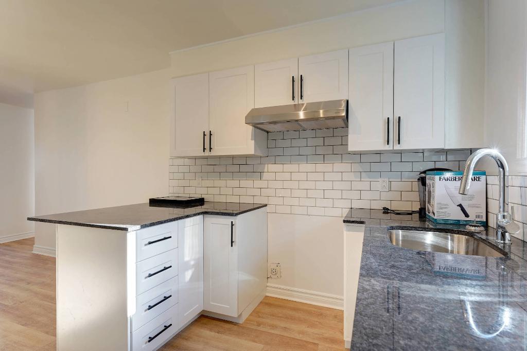 Grand 4 1/2 rénové à Mirabel - Libre maintenant - Internet inclus