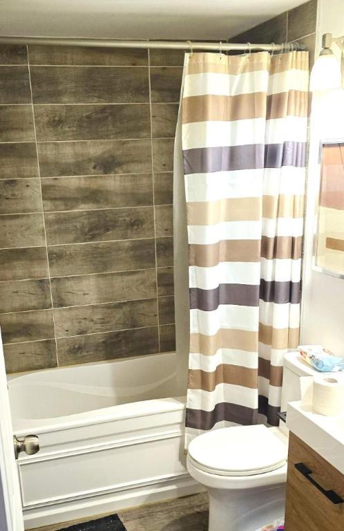 2 CH - 1 SDB - Sainte-Julie - $1,650 /mo