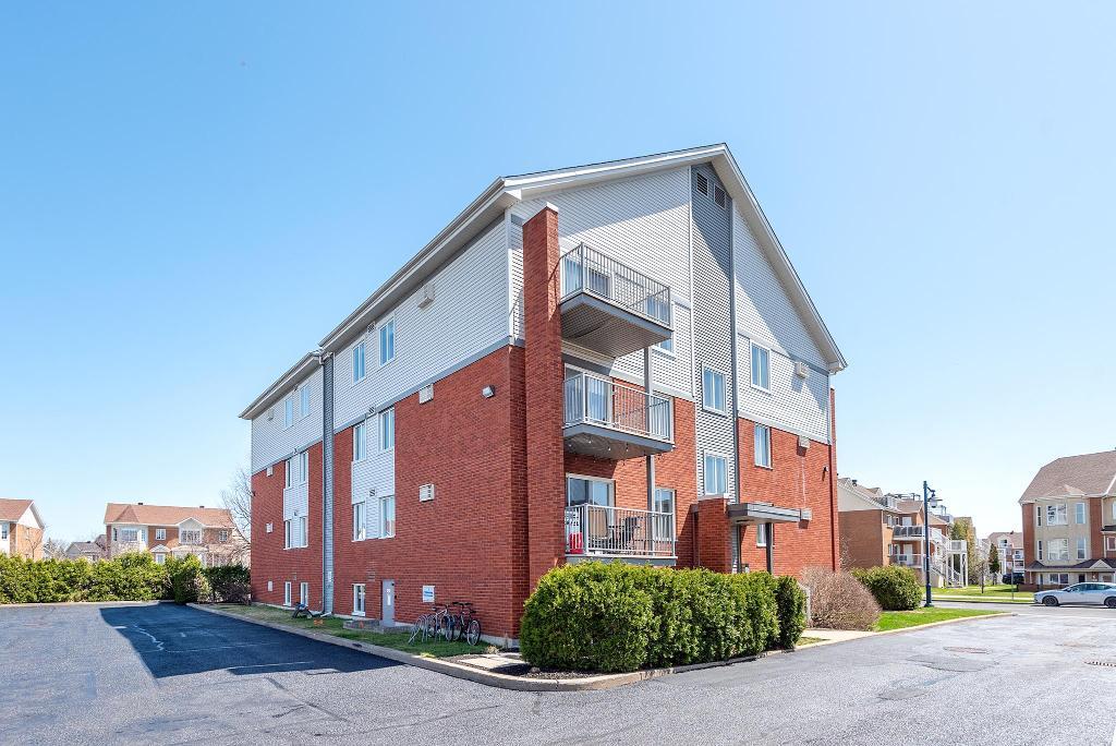 4 1/2 SAINT-BASILE-LE-GRAND adjacent SAINT-BRUNO-DE-MONTARVILLE