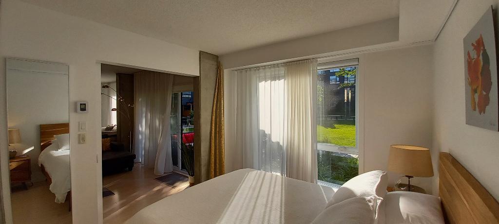 LUXUEUX 4 ½ MEUBLÉ AVEC TERRASSE PRIVATIVE SUR COUR - PLATEAU