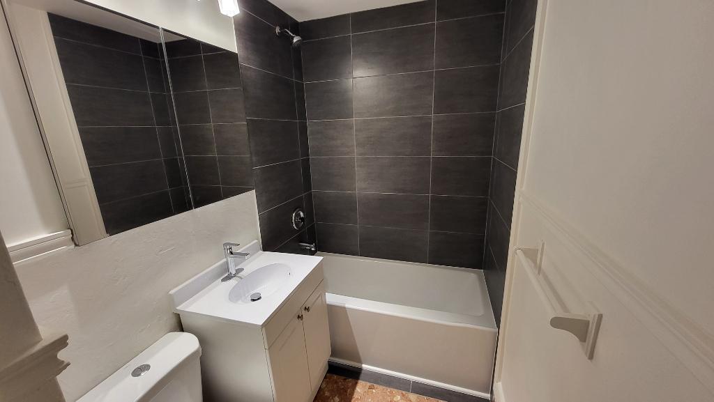 grand 6 et demi avec garage près du métro Honoré Beaugrand