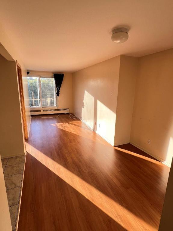 1 CH - 1 SDB - Montréal - $1,146 /mo